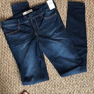 Brand new Hollister Jean Jeggings size 3Long